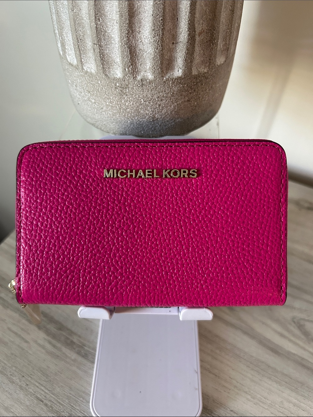 Michael Kors Pebbled Zip Card Case - Fuchsia Pink NWOT
